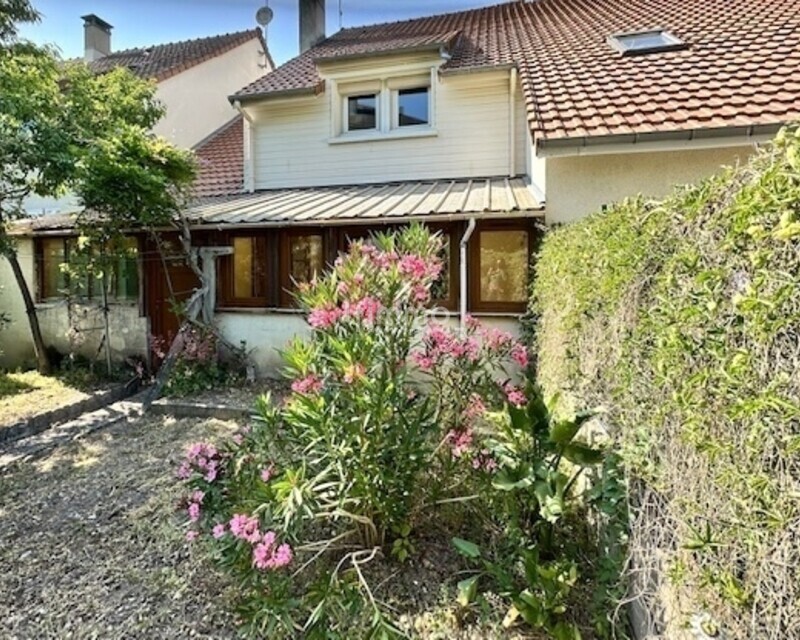 Maison Mitoyenne 4 pièces Vendôme - Mtte jn f
