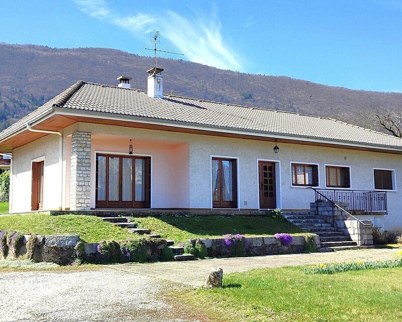 Maison à gros potentiel avec terrain constructible. - Img 20240314 131606