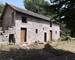 Ancien Presbytère et sa chapelle - Ancienne construction divisée en 2 parties reliables à nouveau