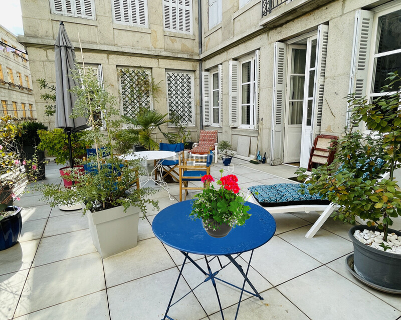 Élégant appartement de prestige de 176 m² avec terrasse de 64 m² - Img 3864