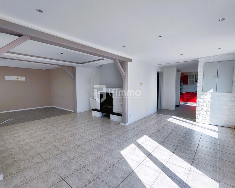 Maison familiale 140 m² avec jardin et garage à Thann (68800) - salle à manger