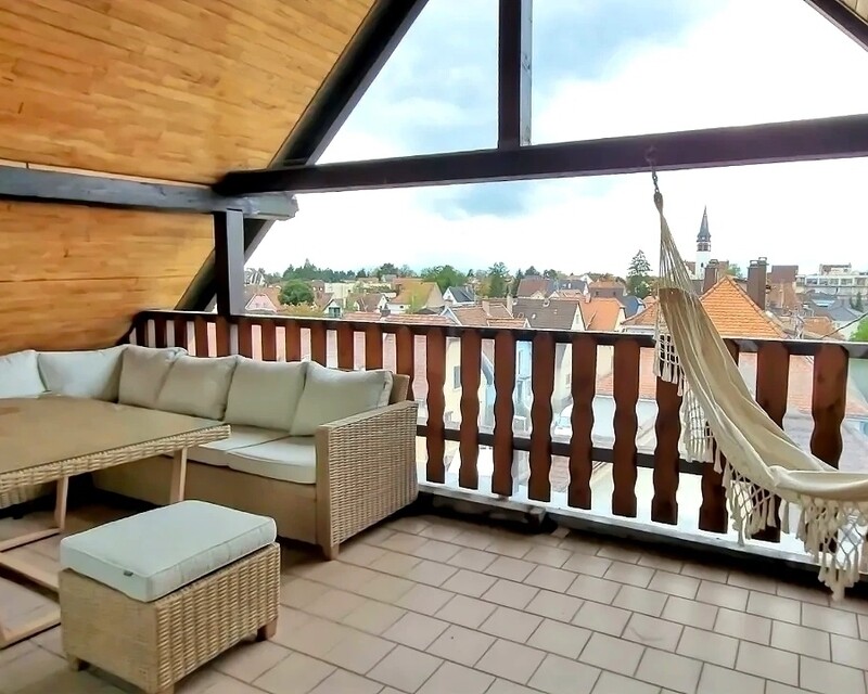 Du volume (145m2), du style et une belle vue– Duplex à Lingolsheim - Hoqi-4ff2e29f76b9443c8ae3dd2ed943076e