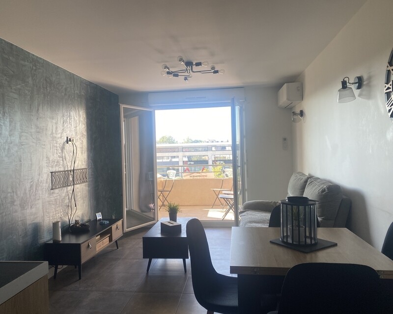 Appartement T2 de 40m² avec garage  - Salon 