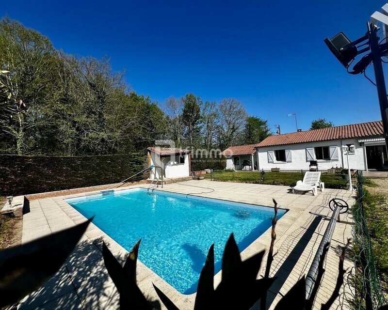 Maison au calme avec piscine et terrain - 24700 Montpon Ménesterol - Img 6235