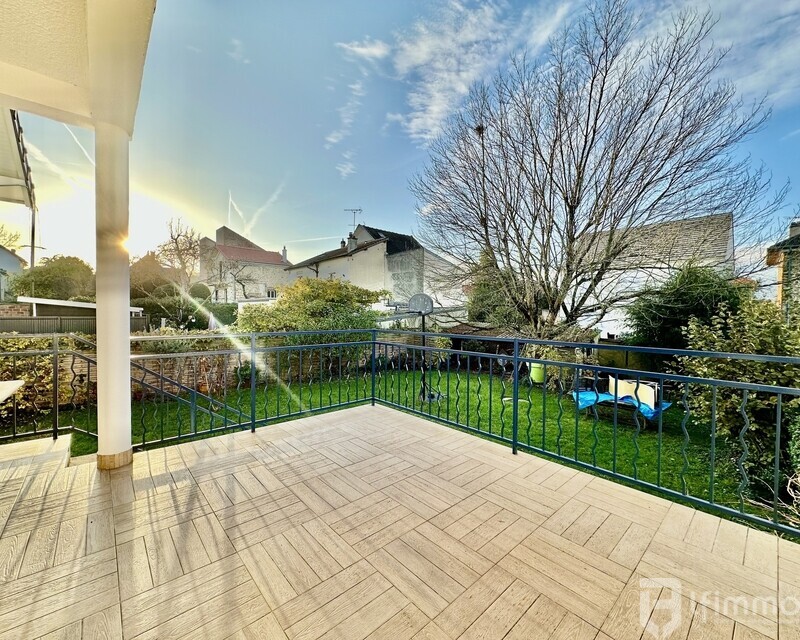 Villemomble- Maison 8P- 145m2/5CH- Garage- Terrain 560m2 - Img 0342