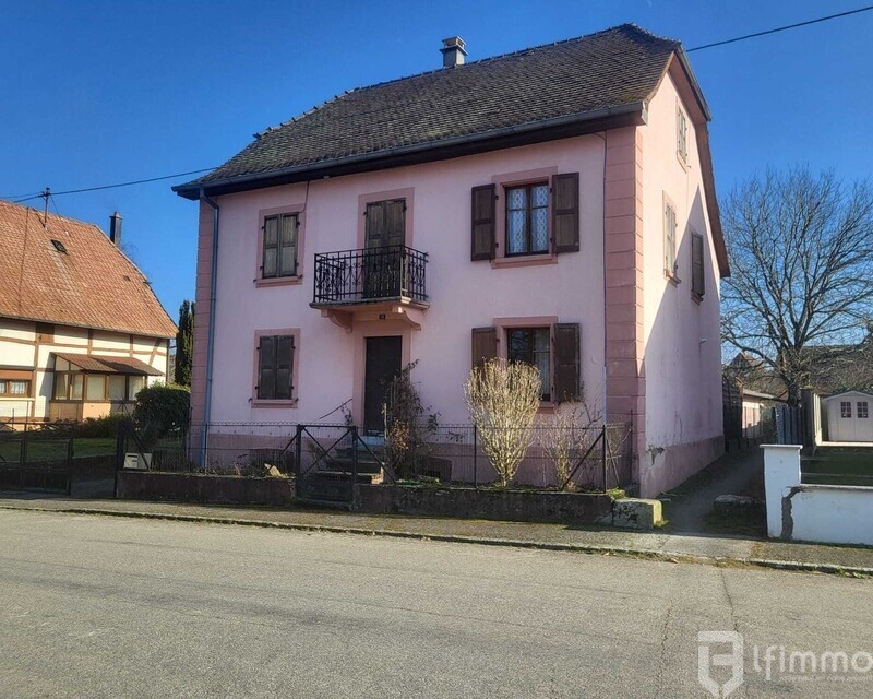 Maison à rénover -133 m² habitables sur 605 m² de terrain - A8ed479e-71dd-4dce-b5b9-26d3a58dd344