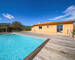 Propriété avec vue montagne et fort potentiel locatif - Vue piscine