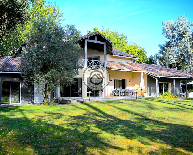 Villa d'exception de 360 m2 - Dsc 0426 1 