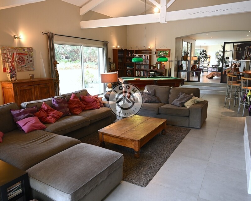 Villa d'exception de 360 m2 - 10 salon 3