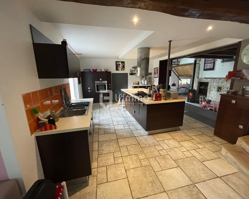 À vendre - Superbe Ferme Rénovée à Girancourt ! - Cuisine