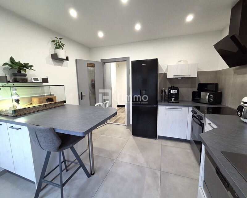 Appartement 2/3 pièces de 81,7m² rénové en 2021 - Cuisine