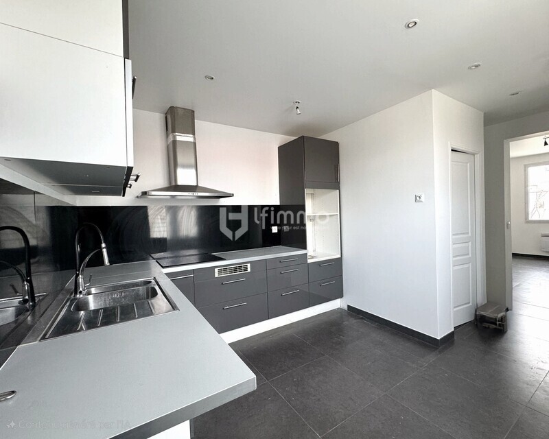 Maison Familiale  93 m² avec dépendance aménagée 27 m² - Jardin - Cuisine avec coin dînatoire