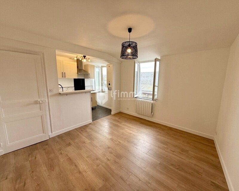 À saisir ! Appartement T2 - Entre Gare et Centre-ville - - Ed127925-51ba-4bb5-bd7b-fc5b6b1de711