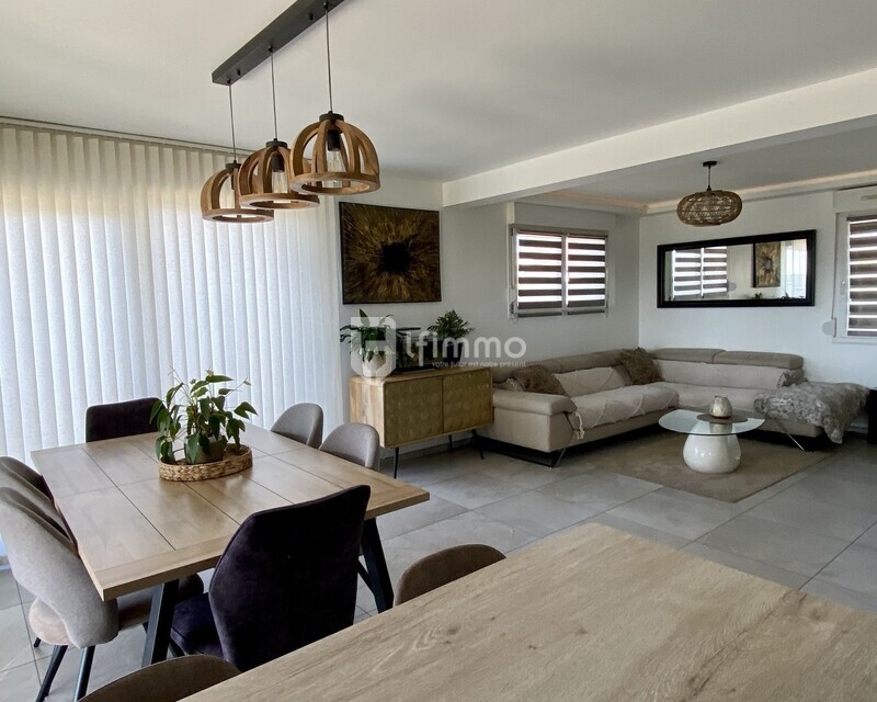 Maison 6 pièces de 123,5 m² - Img e7994