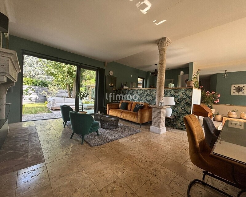 Maison spacieuse, pleine de charme en centre-ville de Chartres - Whatsapp image 2025-06-18 at 10.05.14  2 