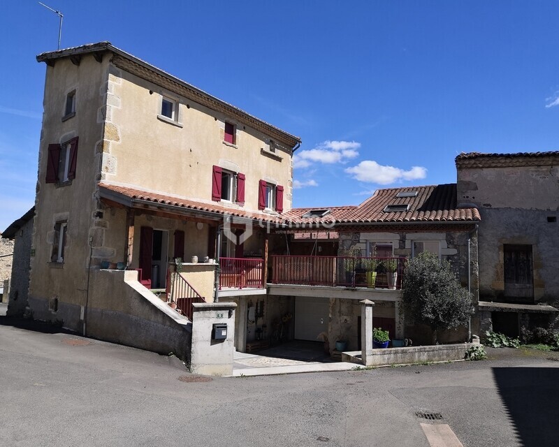 Maison de village : 2 logements - Img 20250418 144048
