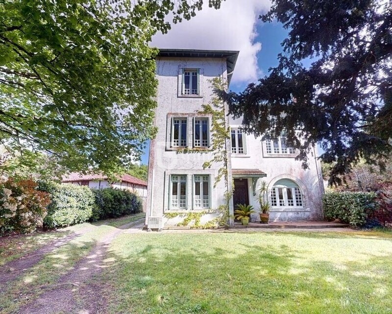 Maison de famille - Une-maison-de-famille-au-charme-dantan-04172025 001613