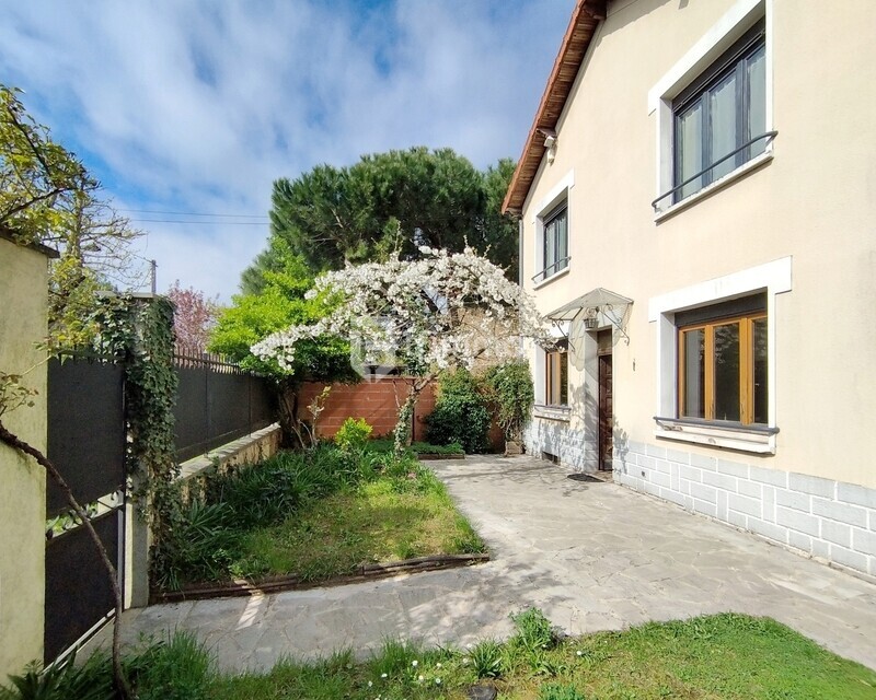 Joinville-le-Pont- Polangis- Maison 110m2- 6P/4ch- Sous-Sol et Garage - Ext 1