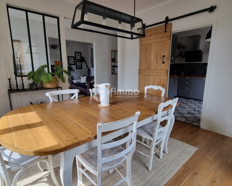 A Vendre maison bourgeoise de charme à Esbly (77450) - 20250419 122126
