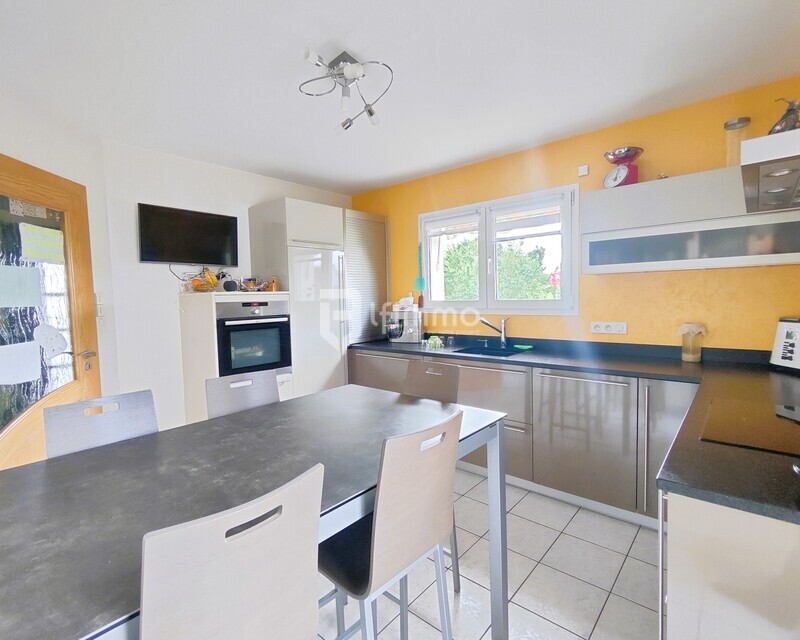 Belle et grande maison avec piscine à Aspach-le-Bas (68700) - cuisine