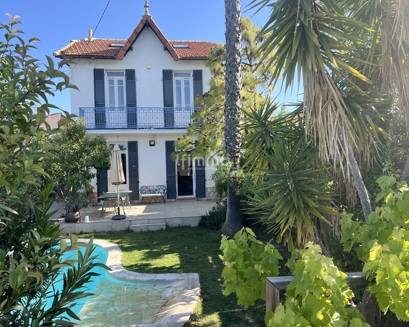 Sous Compromis/ 13012/ Maison/ Jardin/ Piscine/ Garage - Img 4901