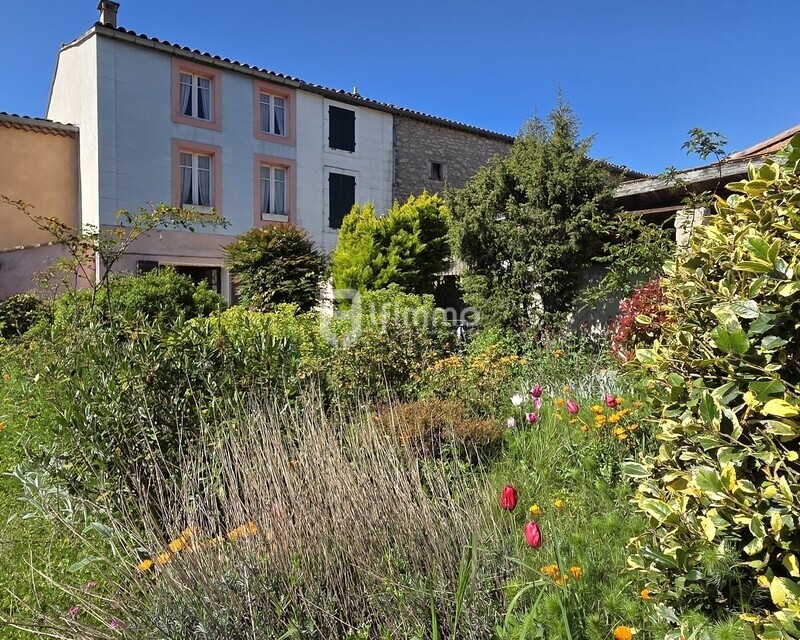 Maison 4 chambres avec jardin et garage - 20250428 104816