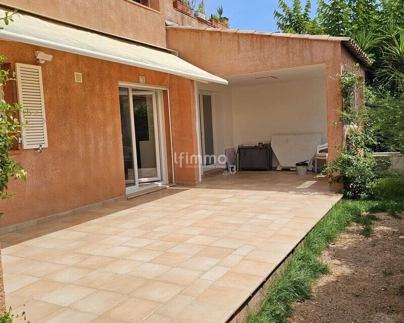 T3 Saint Raphael bas de villa avec jardin privatif - Whatsapp image 2025-06-10 à 11.13.34 404a38c1