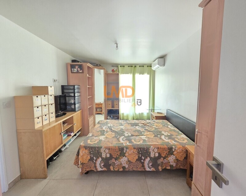 Appartement rénové proche centre ville et port - 20250807 111849