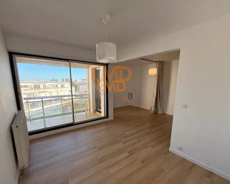 Bordeaux - Appartement de 39 m² avec terrasse - e6ac9820-b4b5-4fbc-8caf-c51761b42aee