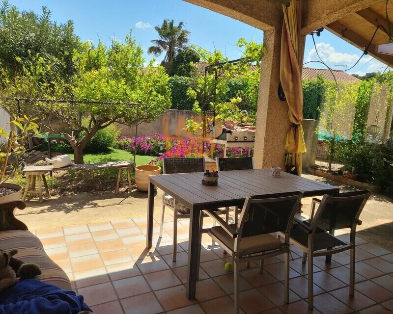 Maison de plain-pied sans murs mitoyens 140 m2. 5 pièces. Accès PMR. - 99817bc1-37c1-4b95-b764-e630a3696bd5