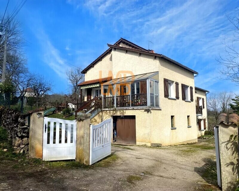 Grande maison avec appartement Indépendant et vue dominante - Maison Villeneuve