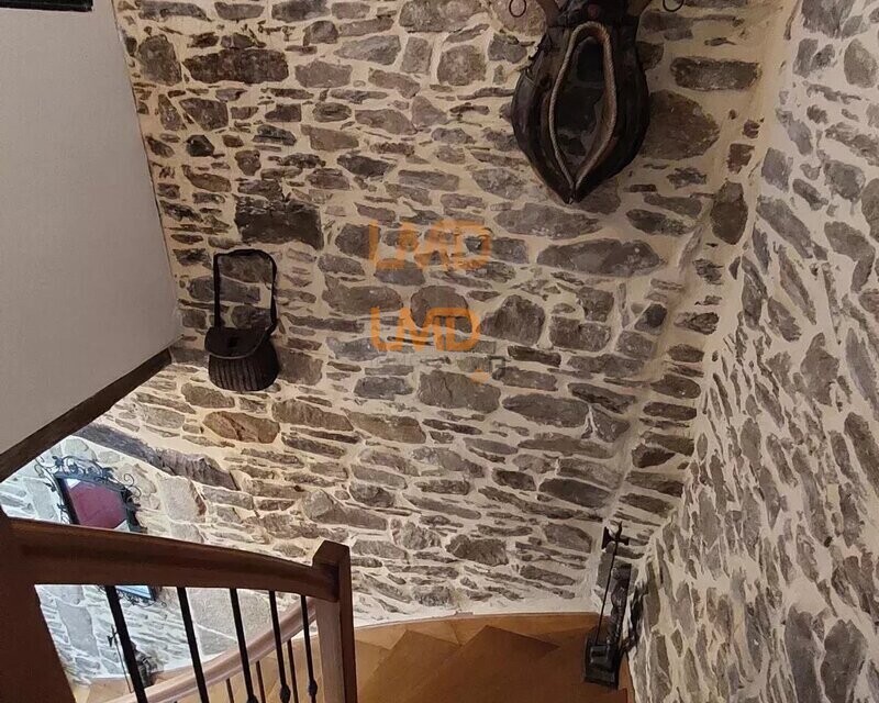 Maison de village à Salles-Curan, charme garanti - b486efe9-2d3f-41ff-a5a3-ea802df65d75