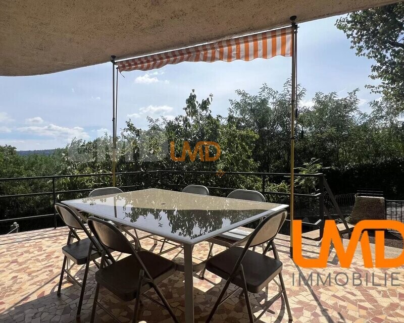 Maison 186 m2– Deux logements indépendants sur 800 m² de terrain - c0f6495a-1f80-4109-b867-9914cb1059f5