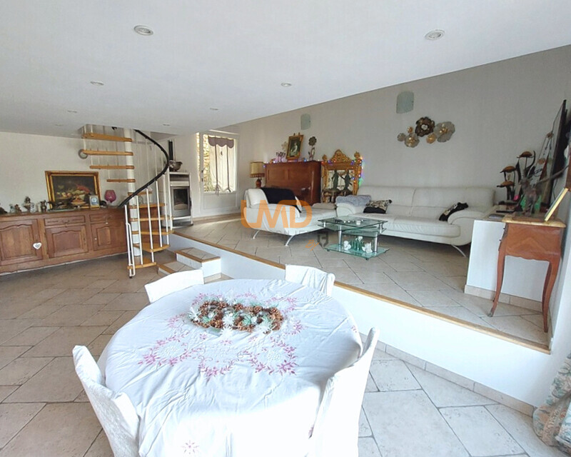 Donnemarie-Dontilly, maison 136 m² 4 chambres sur terrain clos. - 6.11
