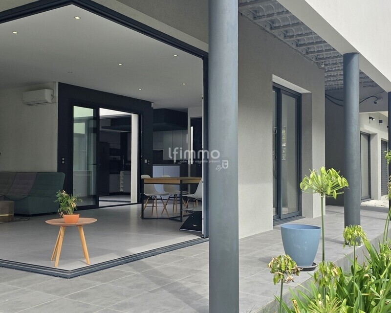 Villa 6 pièces de 140 m² - 20250909 153259