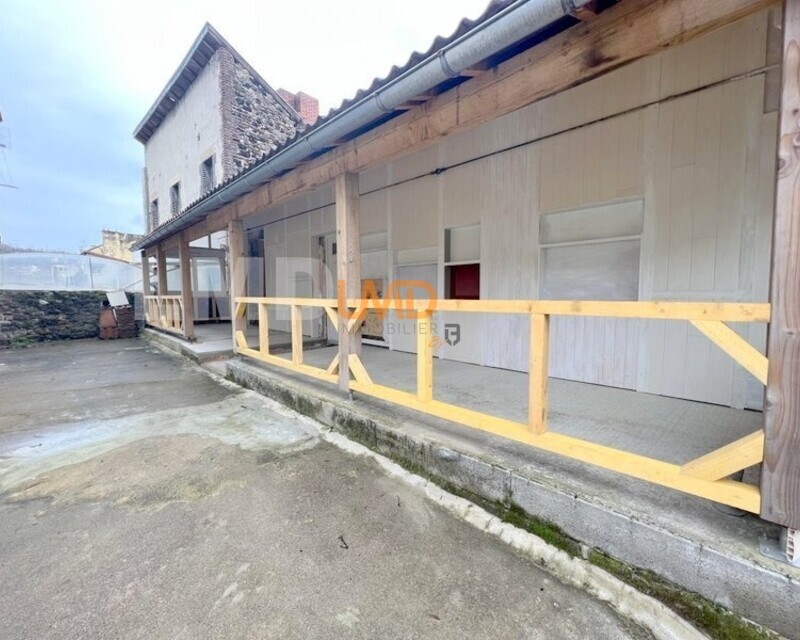 Appartement à louer Cransac - Facade t4 1 
