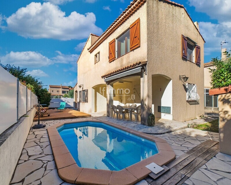 Maison 5 pièces avec jardin et piscine - St Tronc - Img 0110