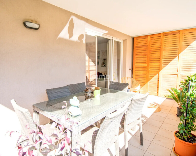 Marseille 9ème/ Appartement 4 pièces/ Terrasse/ Place stationnement  - Ia generated 1759346922